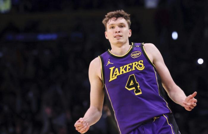 Dalton Knecht dei Lakers perde 37 punti e pareggia il record di rookie NBA con nove triple