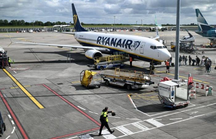 Ryanair minaccia di non servire più 10 aeroporti francesi dal 1° gennaio