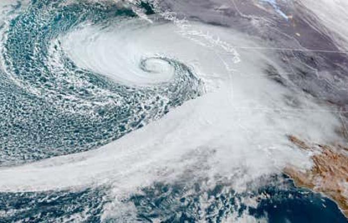 Forte fiume atmosferico Un pericolo di inondazioni a ovest