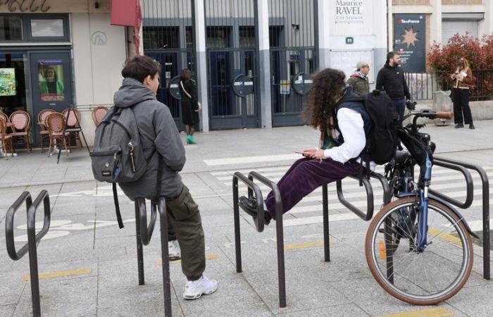 “Una sentenza sbalorditiva”: condannato a 60 giorni di multa per minacce di morte contro il preside del liceo Maurice-Ravel, la Procura di Parigi ricorre in appello