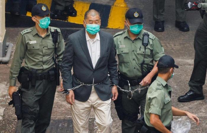 Il magnate di Hong Kong Jimmy Lai testimonia nel processo per collusione