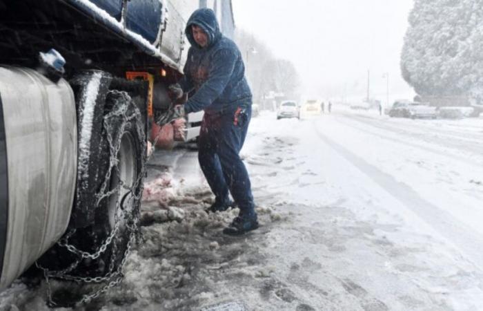 Tempesta Caetano: più di 200.00 persone prive di elettricità nell'ovest della Francia: notizie