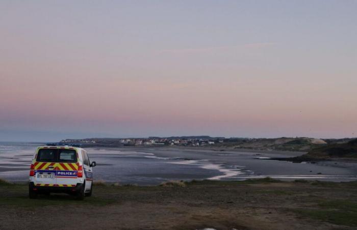 Pas-de-Calais: scoperto un cadavere su una spiaggia, il quattordicesimo in tre settimane