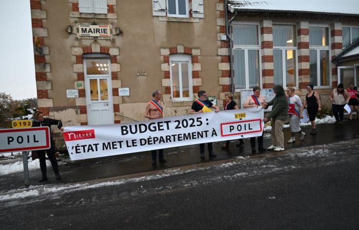 NIEVRE: “Michel Barnier ha deciso di spennarci e ci ritroviamo nudi!”, avverte Fabien Bazin