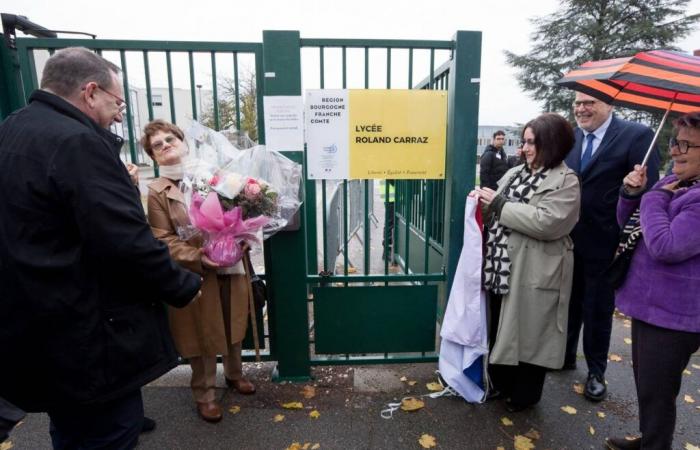 CHENÔVE: Il liceo professionale prende il nome di Roland Carraz