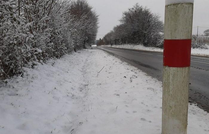 DIRETTO: diversi centimetri di neve nella Manica, traffico complicato sulle strade