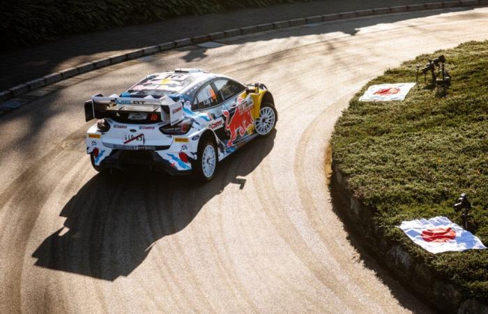 Fourmaux illumina il Rally del Giappone con la vittoria della prima tappa mentre Mikkelsen affronta il dramma del carburante