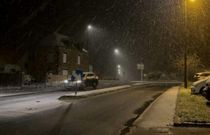 Tempesta Caetano. Sta nevicando nel Canale della Manica, segui la situazione in tempo reale