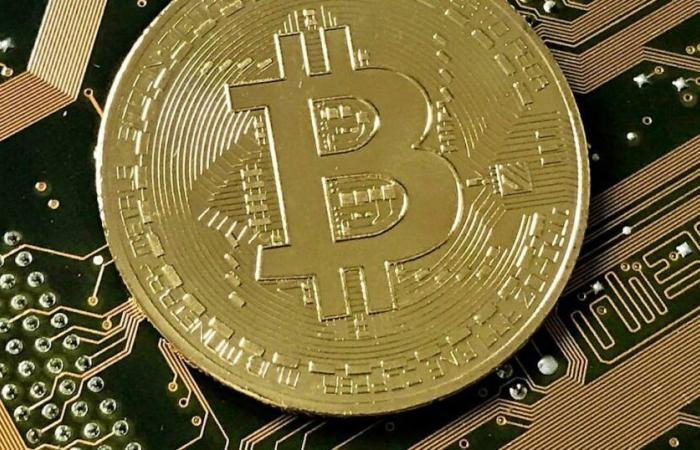 Spinto dall’“effetto Trump”: Bitcoin supera per la prima volta i 95.000 dollari