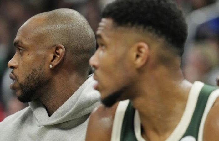 Cronologia degli infortuni di Khris Middleton: l'assenza della stella dei Bucks continua nonostante il rapporto sia stato autorizzato dal punto di vista medico