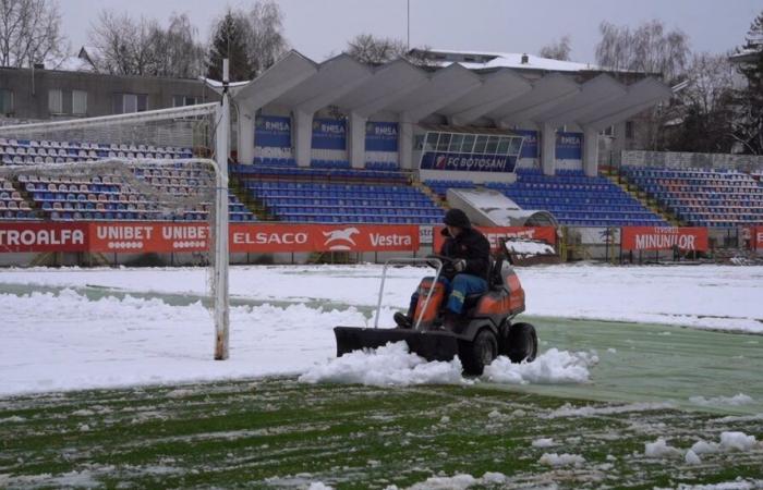 Come appare lo stadio Botoşani poche ore prima della partita dell’FCSB