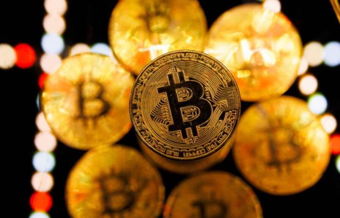 Bitcoin raggiunge un nuovo record, corre verso i 100.000 dollari mentre il rally continua