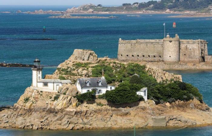 Ottimo inizio per prenotare il vostro soggiorno su un'isola del Finistère, nella casa del guardiano del faro