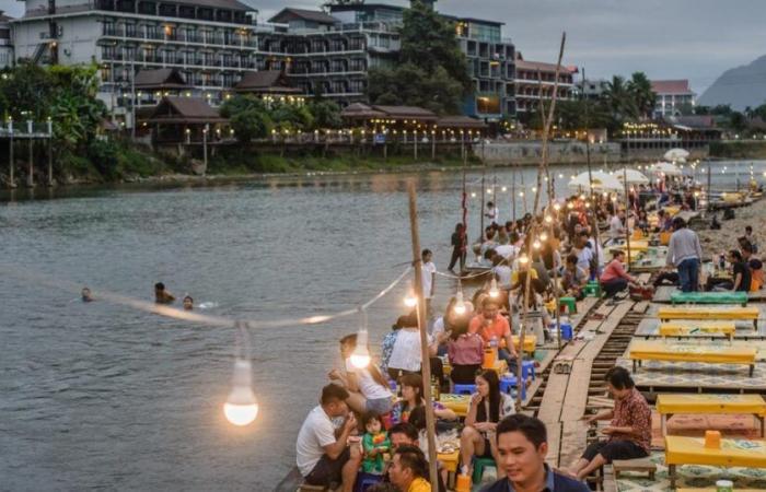 Avvelenamento da metanolo sospettato dopo la morte di cinque turisti in Laos