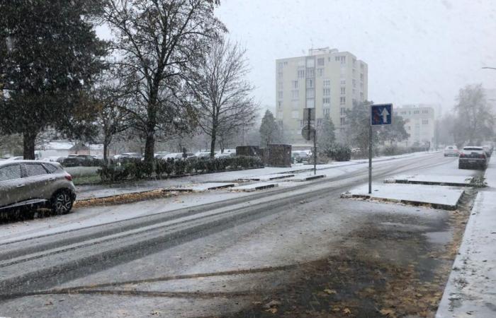 Neve-ghiaccio nella Mayenne: 14 feriti lievi, rischio ghiaccio durante la notte