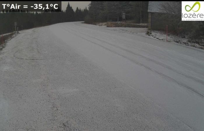 la neve cade questo giovedì in Occitania, immagini nella Lozère