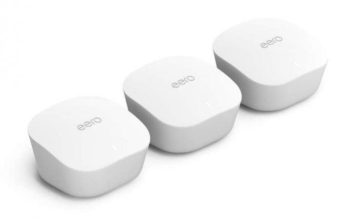 Questo set di 3 router eero potenzia il tuo Wi-Fi a casa, è scontato del 50% su Amazon