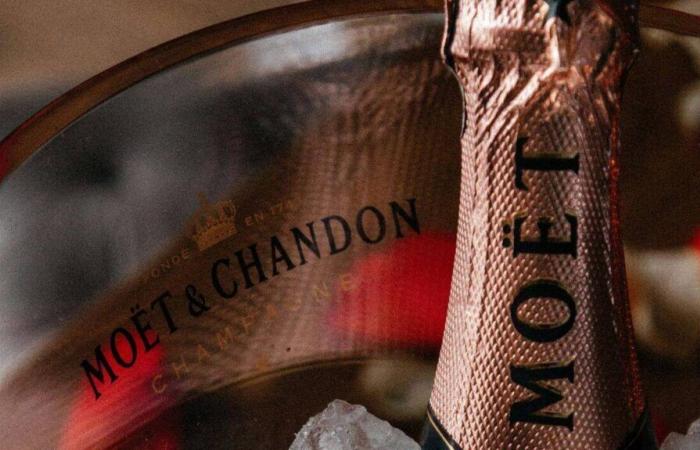 Lo champagne rosé imperiale di Moët & Chandon è a buon mercato da E.Leclerc