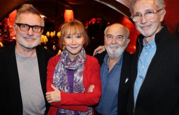 Gérard Jugnot, Thierry Lhermitte, Marie-Anne Chazel… Lo Splendid quasi completo, il compagno molto discreto di Michel Blanc