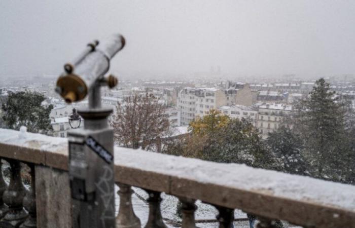 Parigi coperta di neve a metà novembre, cosa mai vista dal 1968: Novità