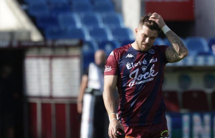 dopo aver sbattuto la porta del XV di Francia, Jalibert riparte con l'UBB