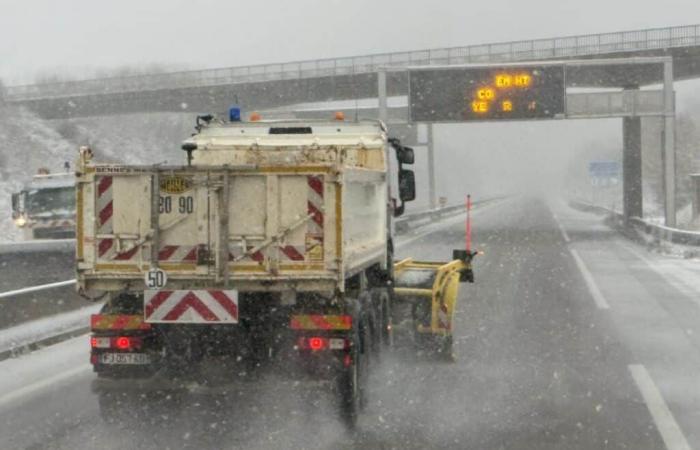 APRR pronto per la neve, imbarco con Philippe, al volante di uno spargisale