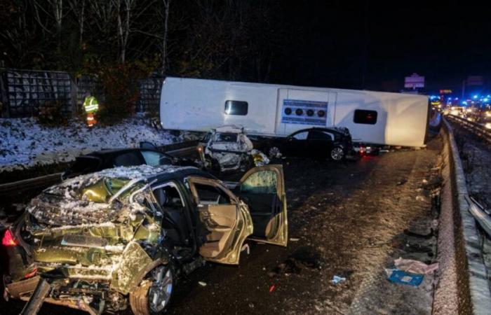 un motociclista tra la vita e la morte, altre quattro persone in assoluta emergenza dopo l'incidente che ha coinvolto un autobus in Val-de-Marne – Libération