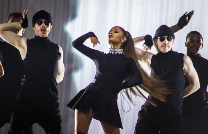 Come Ariana Grande ha costruito la sua fortuna, da Broadway e Nickelodeon agli album e ai film di successo