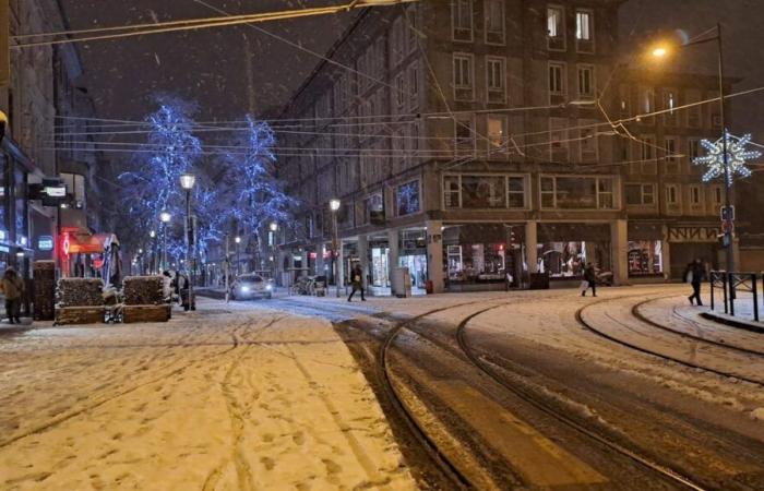 DIRETTA – Neve e ghiaccio in Alsazia: strade secondarie difficili, niente tram a Mulhouse