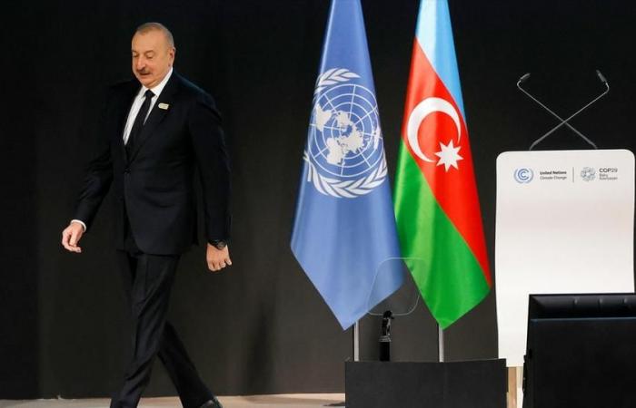 perché la Francia si dissocia così tanto dal vertice che si terrà in Azerbaigian?