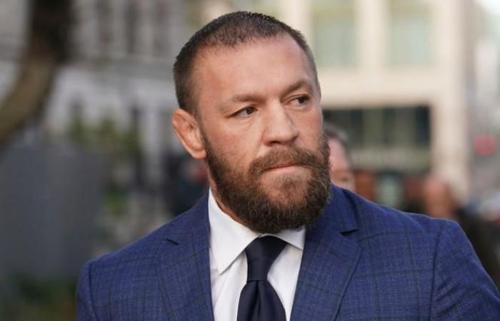 Conor McGregor ha aggredito una donna in un hotel di Dublino, ritiene la giuria del tribunale civile