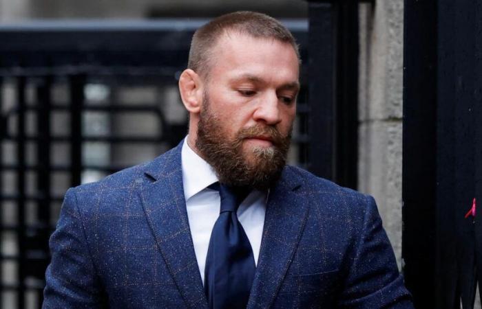 La leggenda delle MMA Conor McGregor è stata condannata a risarcire i danni per stupro