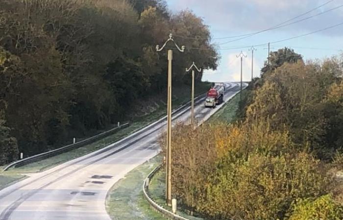 Haute Somme: un veicolo pesante bloccato su un pendio ghiacciato provoca un ingorgo sulla D.1029