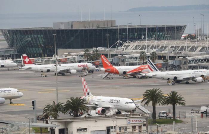 Voli ritardati e cancellati questo venerdì all'aeroporto di Nizza a causa della neve, facciamo il punto