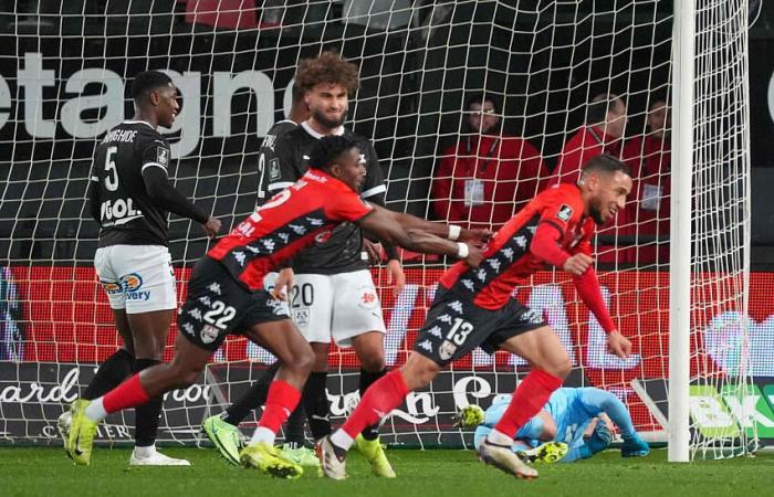 Umiltà, devastato, l'Amiens SC tocca il fondo a Guingamp!