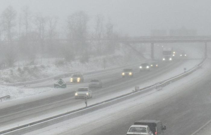 APRR pronto per la neve, imbarco con Philippe, al volante di uno spargisale