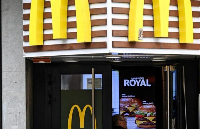 Sessantenne ucciso a colpi di arma da fuoco in un McDonald's