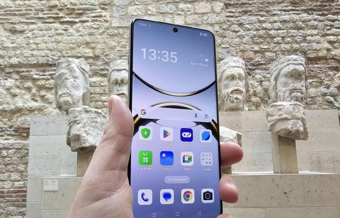 Oppo rivela il programma di aggiornamento di ColorOS 15