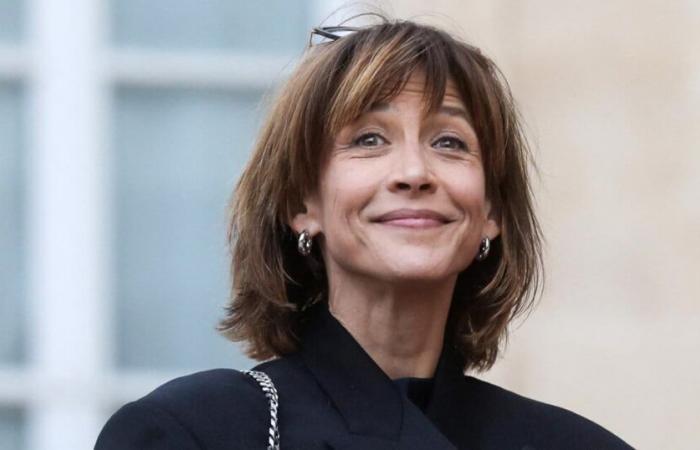 Sophie Marceau ha festeggiato il suo 58esimo compleanno con il figlio Vincent e la figlia Juliette: i dettagli della loro festosa riunione