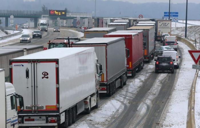 Neve e ghiaccio: chiusa ai camion la A36 tra Mulhouse nell'Alto Reno e Saint-Vit nel Doubs