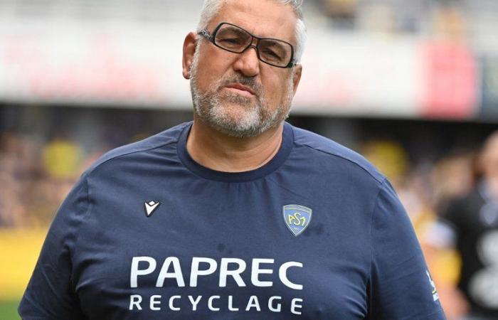 Top 14: “Questo non mi fa venir voglia di continuare con gli argentini!” L'allenatore del Clermont Christophe Urios esasperato dalla situazione di uno dei suoi giocatori