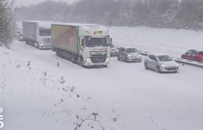 Dopo la nevicata nella Svizzera romanda il traffico torna lentamente alla normalità – rts.ch