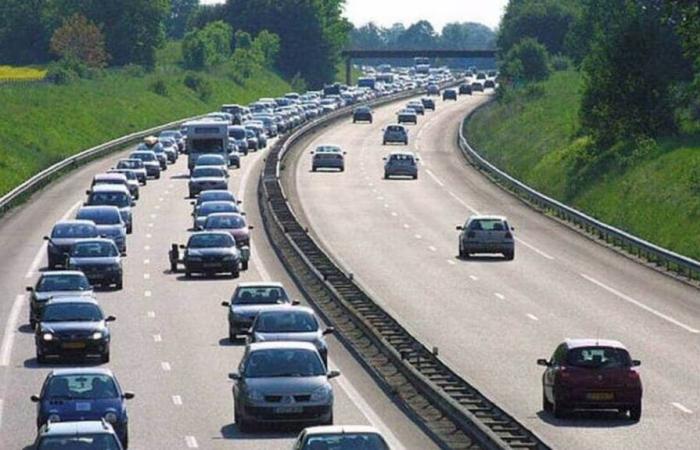 Nell'Essonne, un'autostrada consentirà presto ai veicoli elettrici di ricaricarsi durante la guida