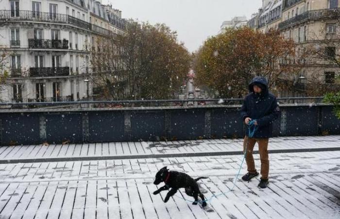 NELLE IMMAGINI. Rennes, Parigi, Strasburgo… Mezza Francia sotto la neve dopo la tempesta