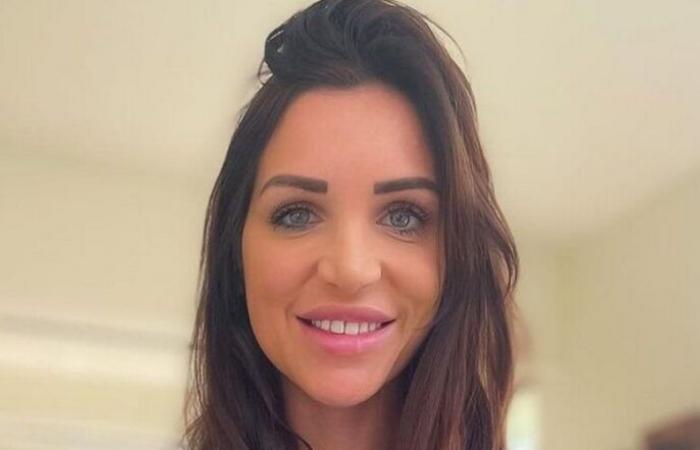 Julia Paredes (mamme e famose) annuncia il trasferimento imminente nella nuova casa a Dubai