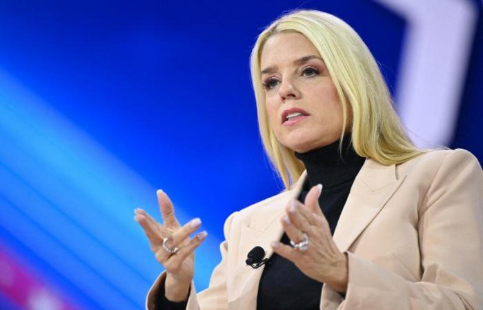 Chi è Pam Bondi, il nuovo ministro della Giustizia di Donald Trump?