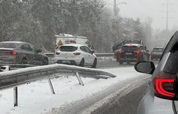 un automobilista racconta i disagi creati dalla neve sulla A28