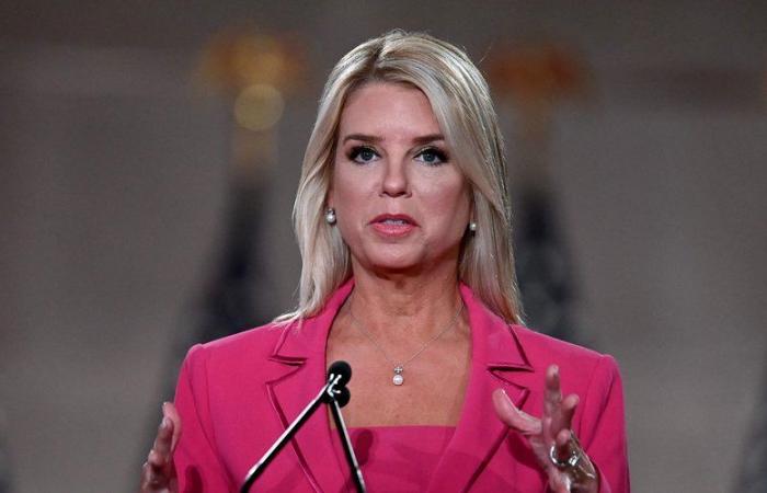 Governo Trump: chi è Pam Bondi, nominata al Dipartimento di Giustizia dopo il ritiro del divisivo Matt Gaetz