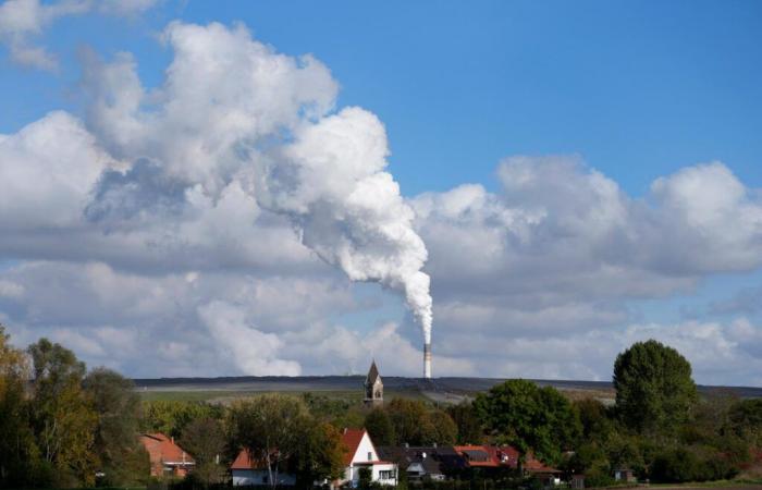 la presidenza della COP29 propone 240 miliardi di euro all'anno di contributo da parte dei paesi sviluppati