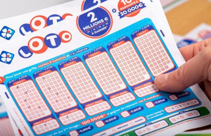 vince il jackpot di 2 milioni di euro alla lotteria e diventa il 5° vincitore dell'Île-de-France